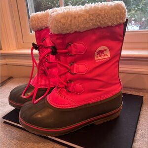 Sorel Fuchsia Boots